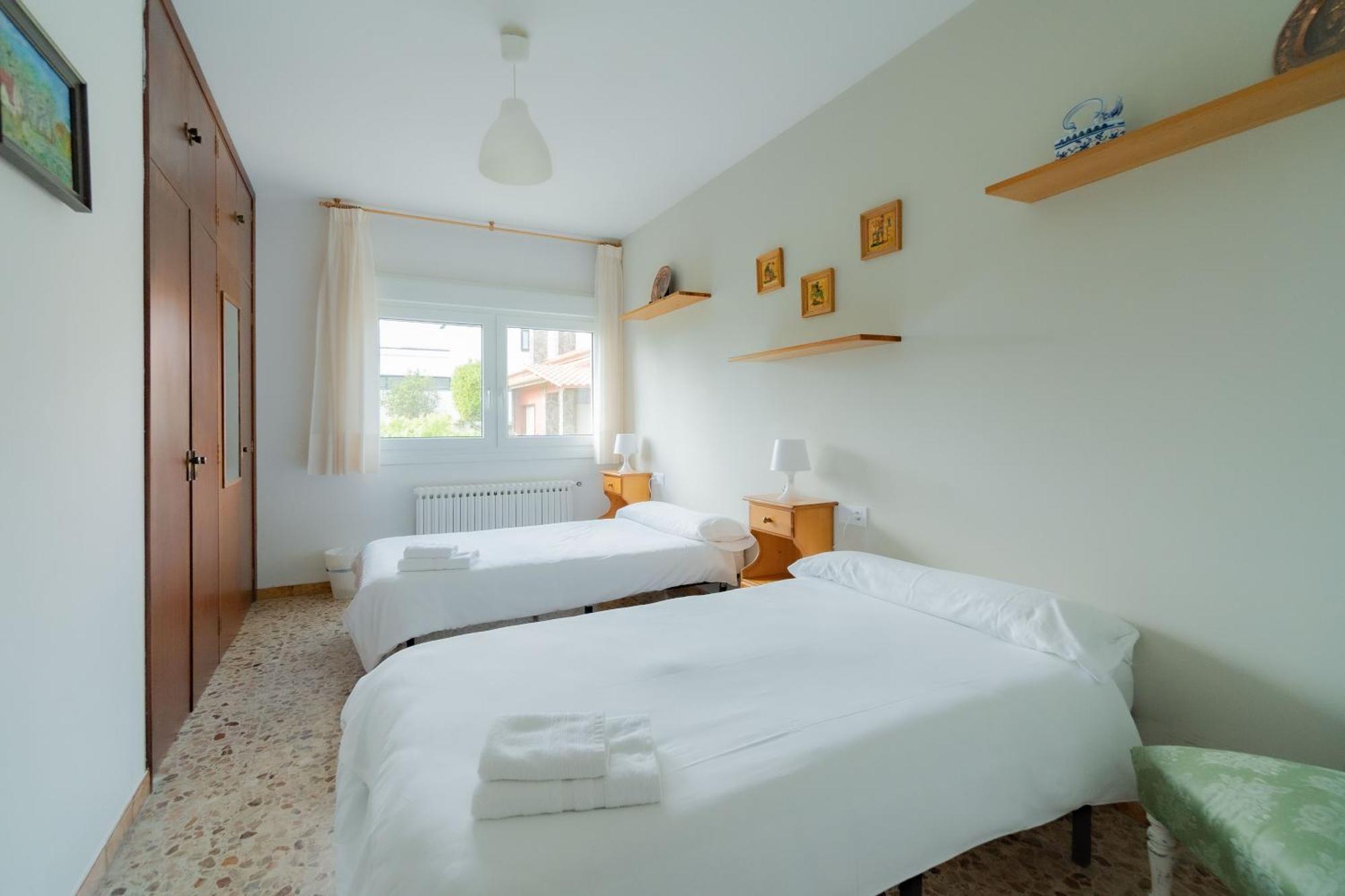 Chalet Areo Do Rio - Playa De Razo エクステリア 写真